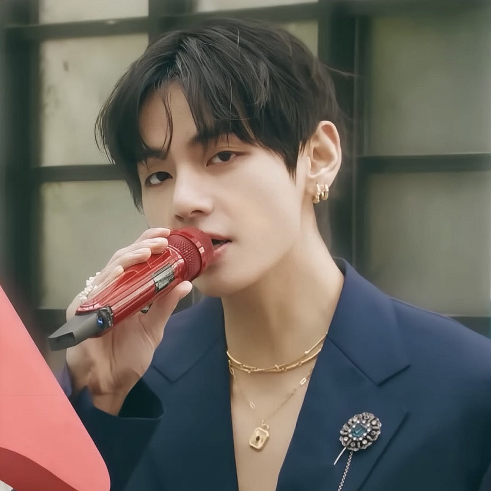 BTS V ( テテ ) 着用 ピアス JUSTLOVER