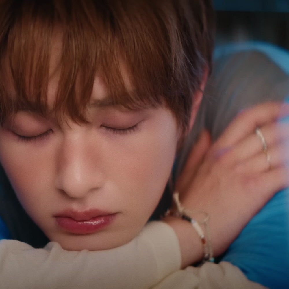 BTS V ( テテ )着用/ ccnmade / ソーコールド シルバーチャーム ver