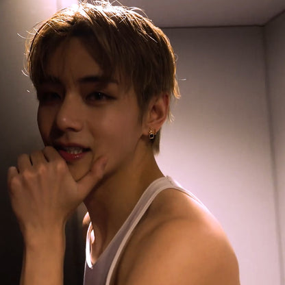 BTS V ( テテ ) 着用 ピアス JUSTLOVER